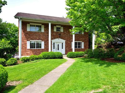 125 Village Dr, Bridgeport, WV, 26330