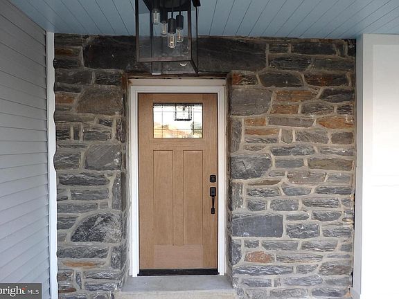 2nd image of 1216 Darby Rd