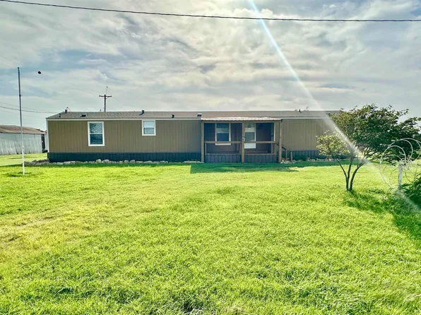 307 S 7th St, Pond Creek, OK 73766