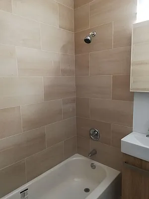 Rented by Sky Management | media 32