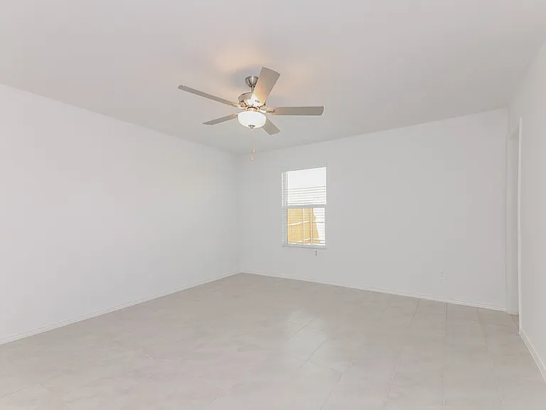 1536 Highbridge Blvd — Photo 11