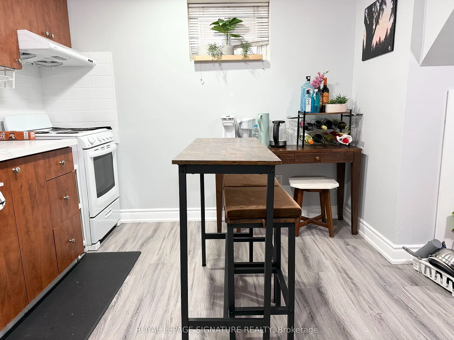 111 Ellington Dr — Photo 4