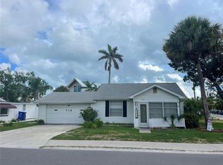 719 N Bay Blvd, Anna Maria, FL 34216