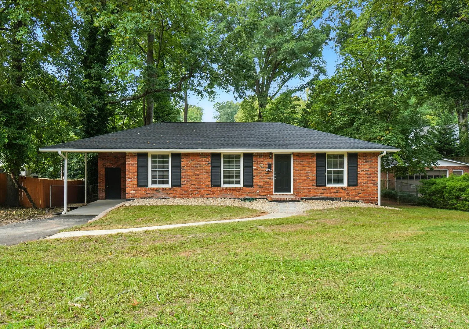 (Coming Soon) Perfect blend of Charm and Convenience! — Photo 1