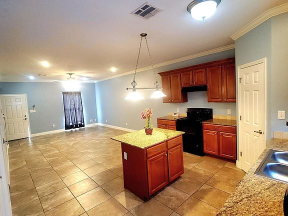 5th image of 1720 Mignonette Ln #I