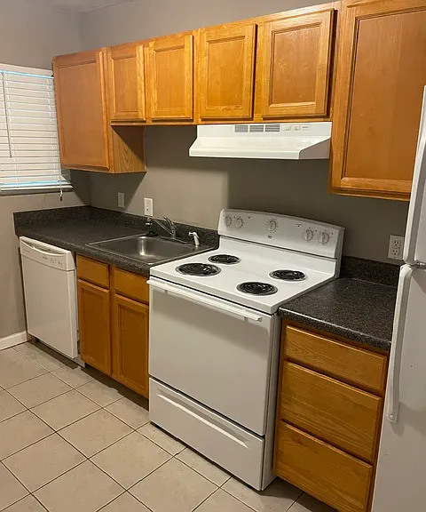 548 Thurmond St NW #4 — Photo 7