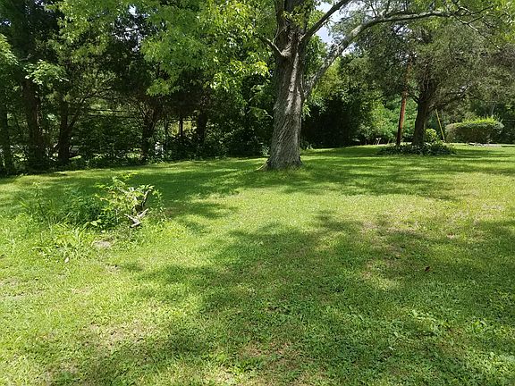 3rd image of 6400 Old Highway 13