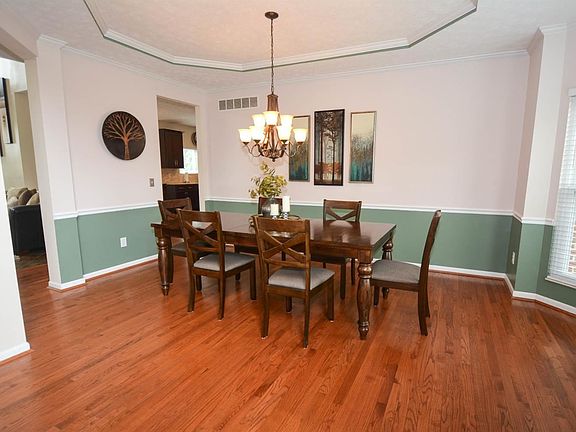 3rd image of 6421 Edgewood Ct