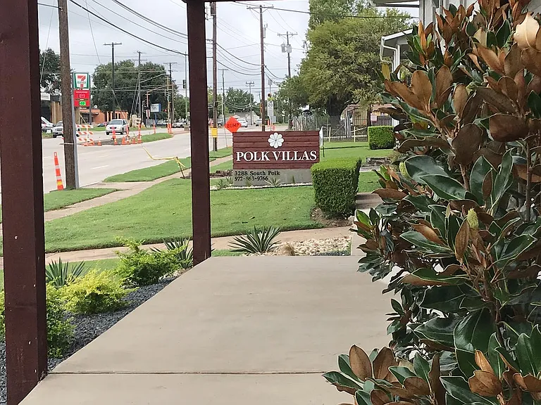 Polk Villas — Photo 42