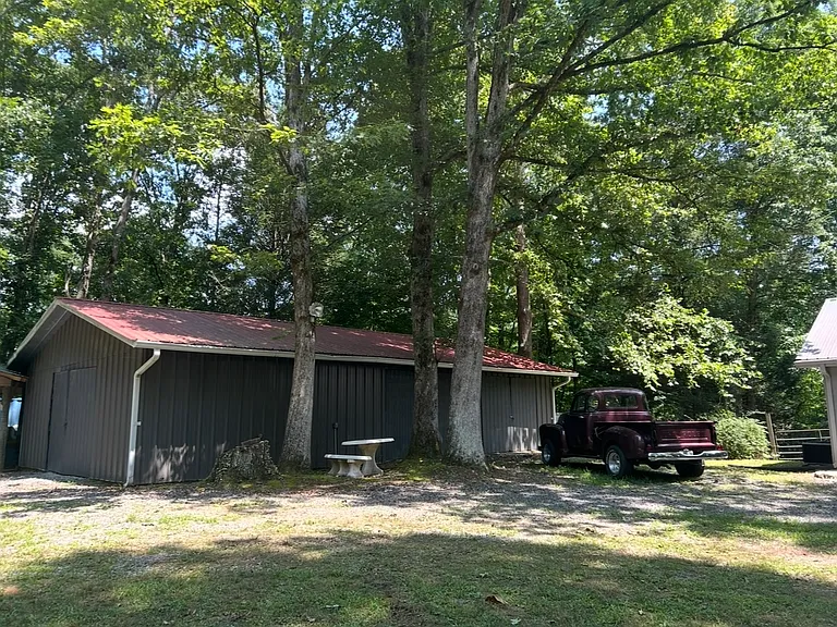 Carolina Ln — Photo 3