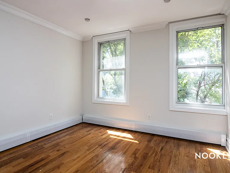 45 Albany Ave #2 — Photo 11