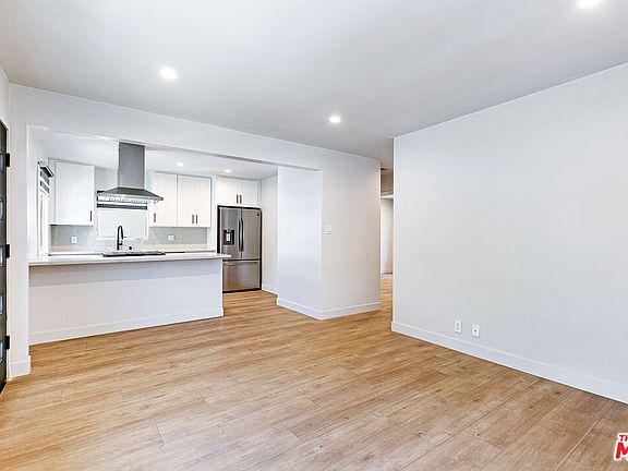 5th image of 10420 Regent St #10420