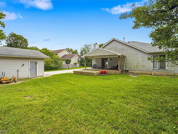 4th image of 3903 Laurel Rd