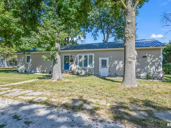 619 W Madison St, Petersburg, IL 62675