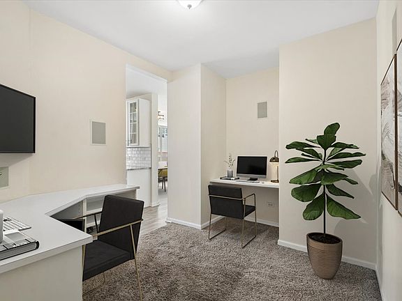4th image of 1111 S Wabash Ave APT 1110