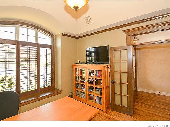 5th image of 11633 S New Haven Ave