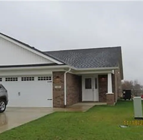 Primary Photo - 337 Breckinridge Cir