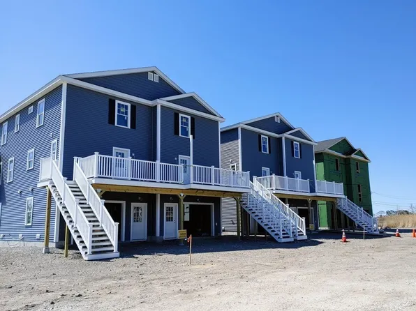 207 Beach Rd #D-1, Salisbury, MA 01952