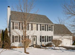 22 Spring Hill Ln, Bloomfield, CT 06002