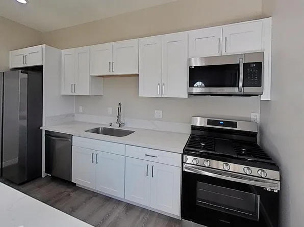 5059-63 Alumni Place - 5063