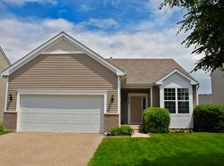 1762 Havens Dr, Woodstock, IL 60098