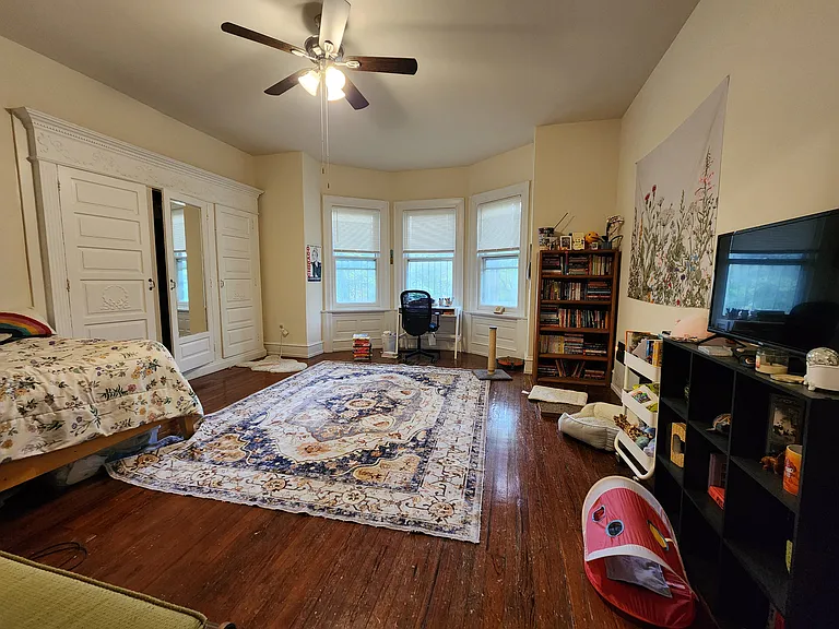 4222 Spruce St #2R — Photo 10