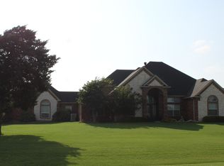 4231 Parker Ln, Midlothian, TX 76065