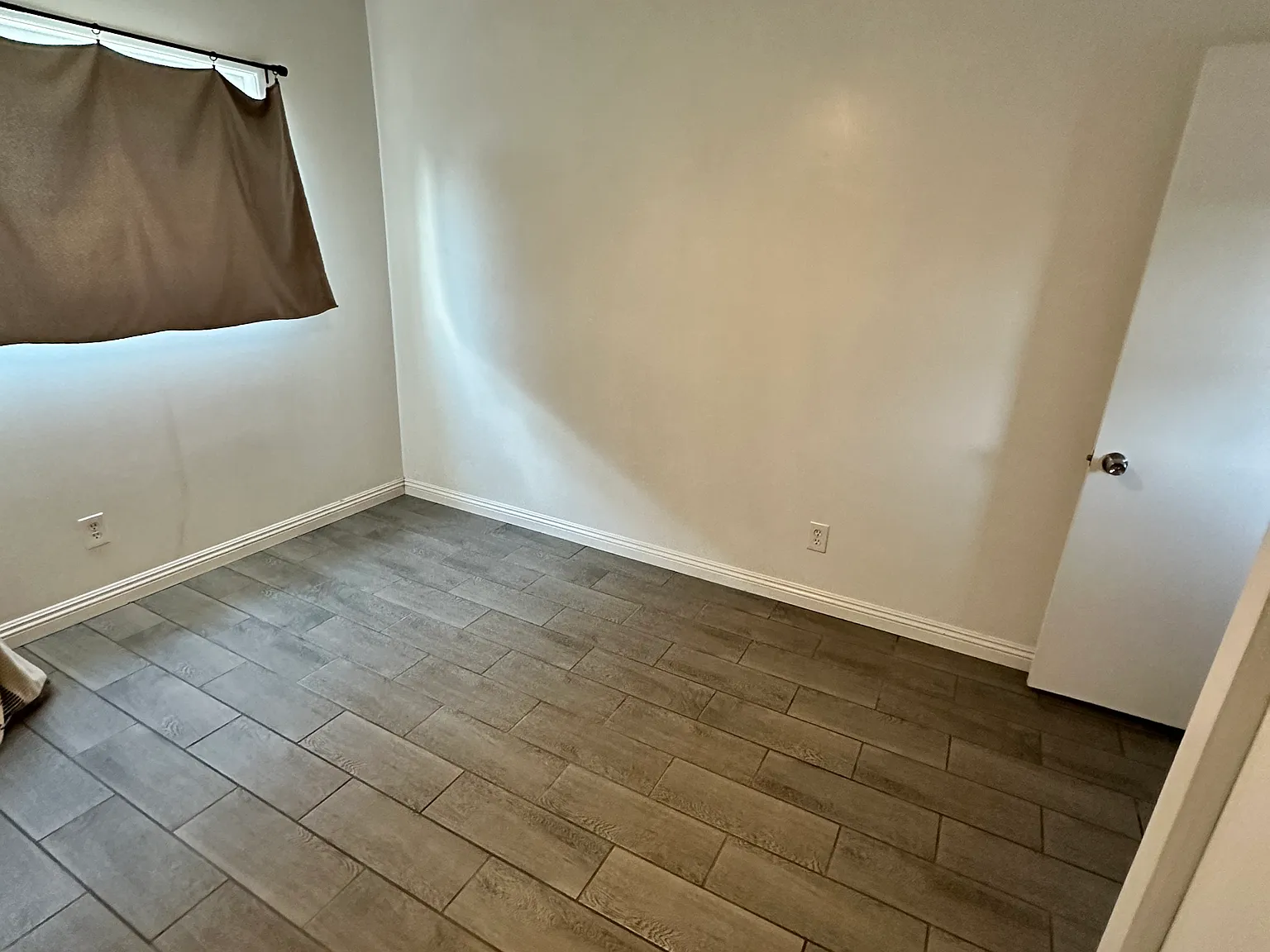 2 bed, 882 sqft, $2,500 — Photo 3