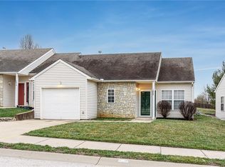 1860 Fall Creek Dr, Tonganoxie, KS 66086