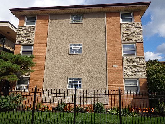 2nd image of 4107 N Keeler Ave APT 3G