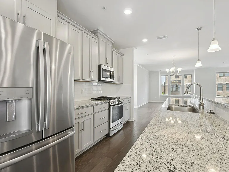 45117 Kincora Dr — Photo 7