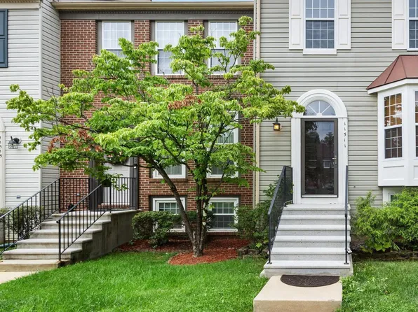 11511 Hidden Brook Ct, Beltsville, MD 20705