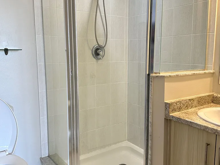 10 Carnation Ave #7 — Photo 13