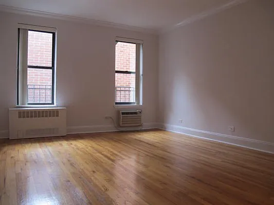 Rented by Metropolis Real Estate of Manhattan | media 3