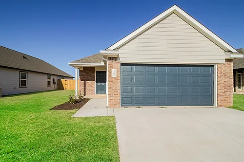 2508 Rosewood Ln Photo 1