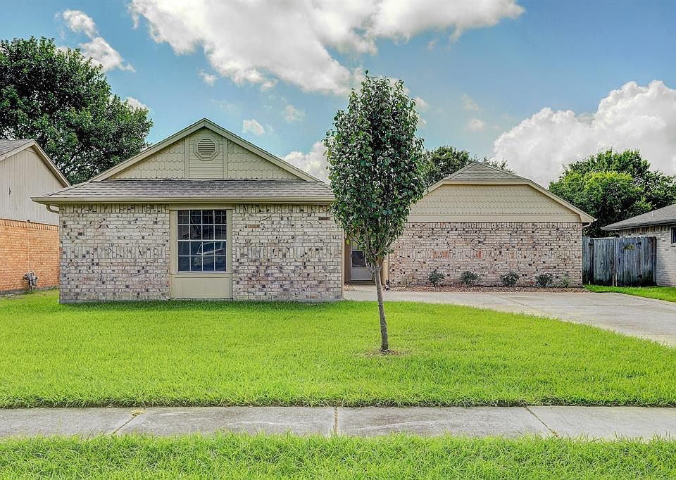 1st image of 10824 Mesquite Dr