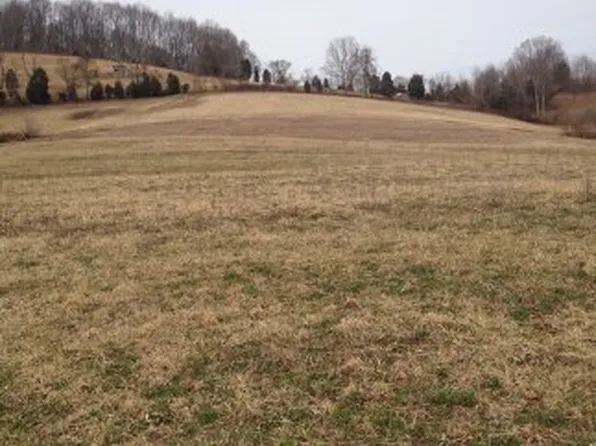 2844 Rock Springs Rd, Kingsport, TN 37664