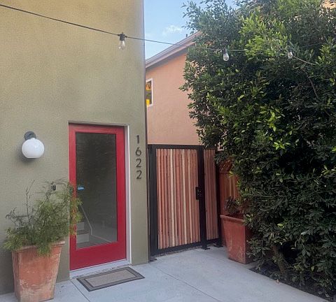 2nd image of 1622 Micheltorena St