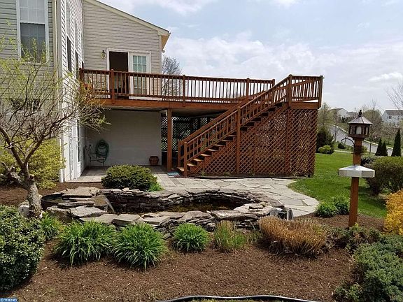 3rd image of 500 Pebble Ln