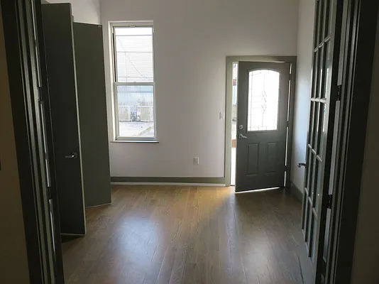 Rented by Concourse Realty Partners LLC | media 59