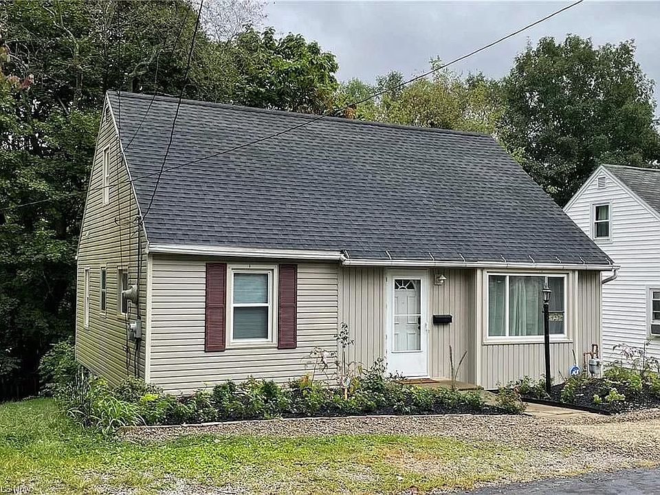 1st image of 439 McDonald St
