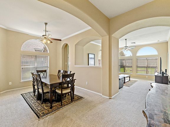 4th image of 2931 Meridian Bay Ln