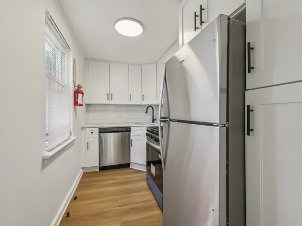 100 Huguenot Ave APT 1B, Englewood, NJ 07631