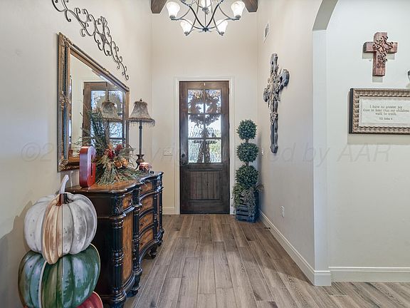 3rd image of 18 Backus Ln