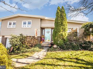 347 Ashley Dr, Reading, PA 19607