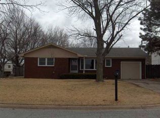 512 N Redbarn Ln, Wichita, KS 67212