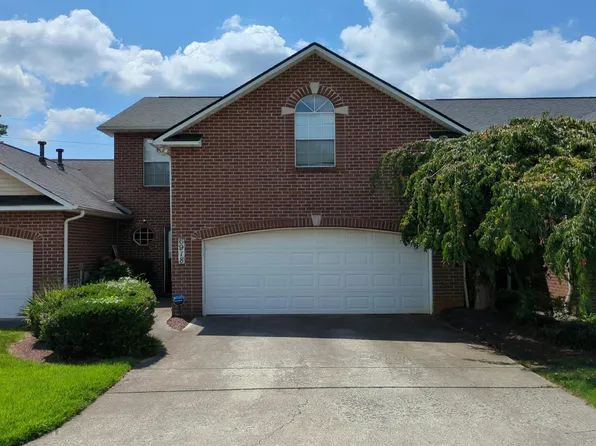6918 Pemmbrooke Shire Ln, Knoxville, TN 37909