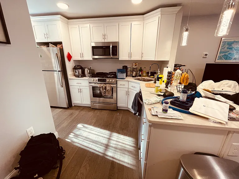 54 Brooks St #1L — Photo 1