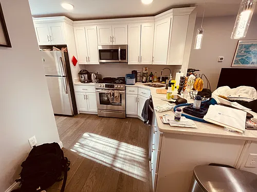 54 Brooks St Photo 1