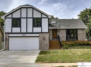 15017 Pepperwood Dr, Omaha, NE 68154
